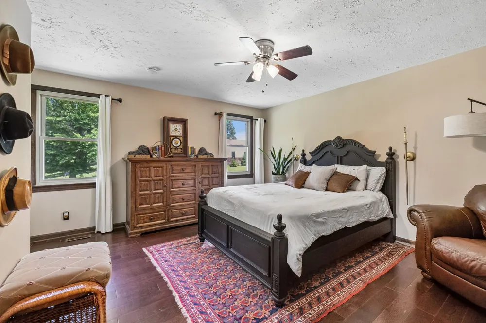 3225 Pinson School Rd Greenbrier, TN 37073