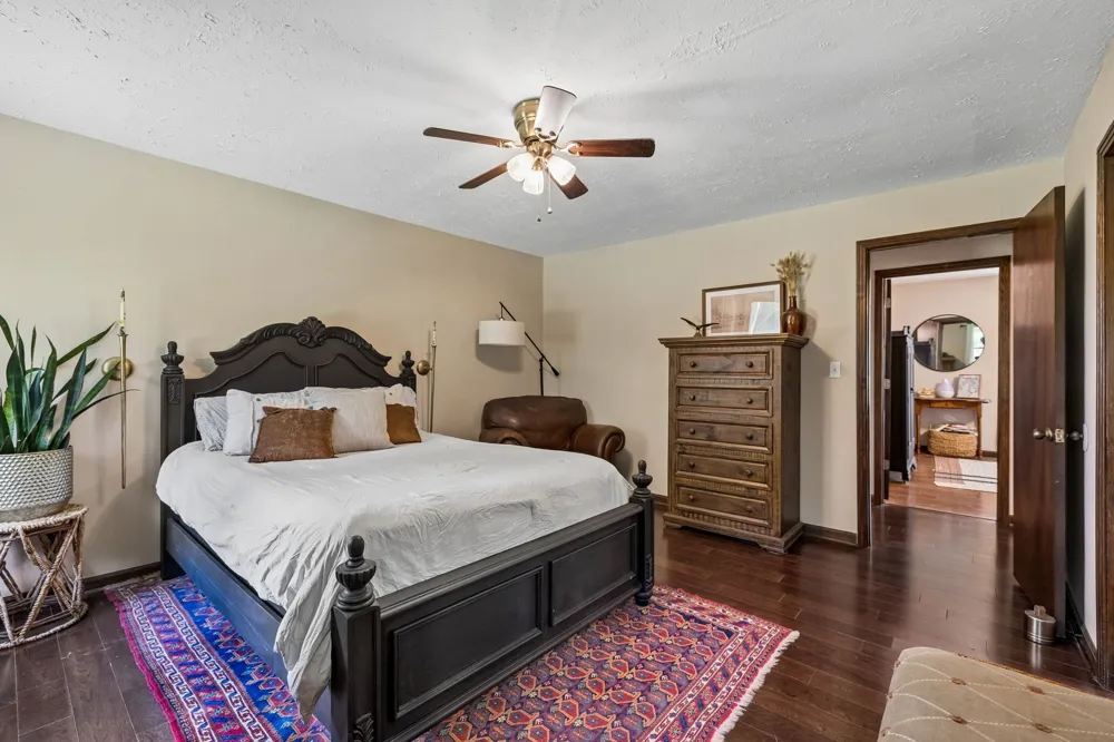 3225 Pinson School Rd Greenbrier, TN 37073