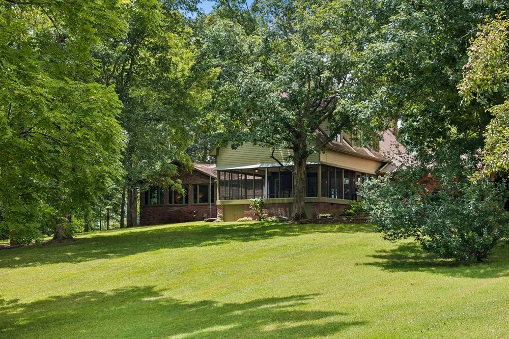 3225 Pinson School Rd Greenbrier, TN 37073