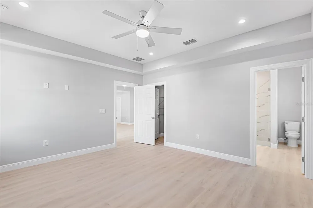 2519 AVENUE E SW Winter Haven, FL 33880