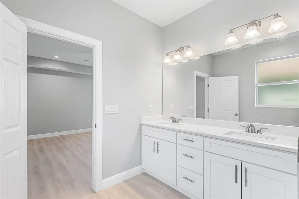 2519 AVENUE E SW Winter Haven, FL 33880