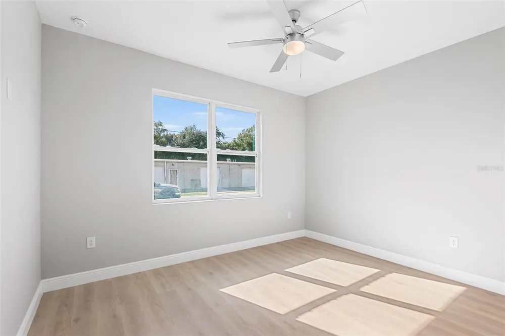 2519 AVENUE E SW Winter Haven, FL 33880