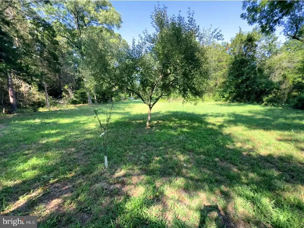 2425 NEWCOMBTOWN ROAD Millville, NJ 08332