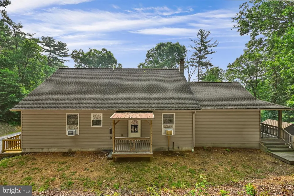 86 BROWNS CHURCH ROAD Schuylkill Haven, PA 17972