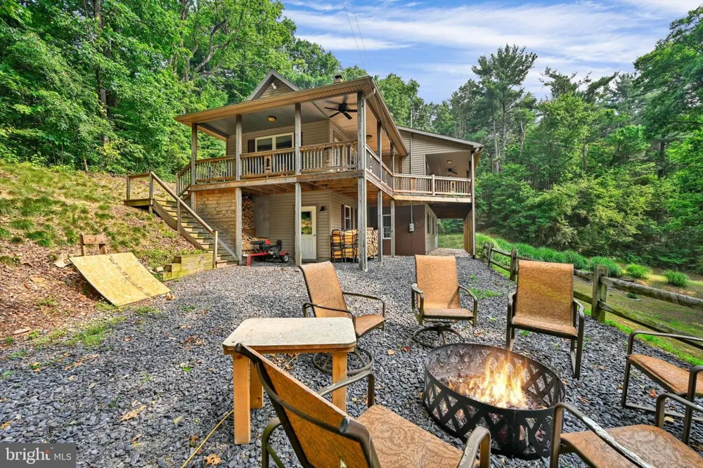 86 BROWNS CHURCH ROAD Schuylkill Haven, PA 17972