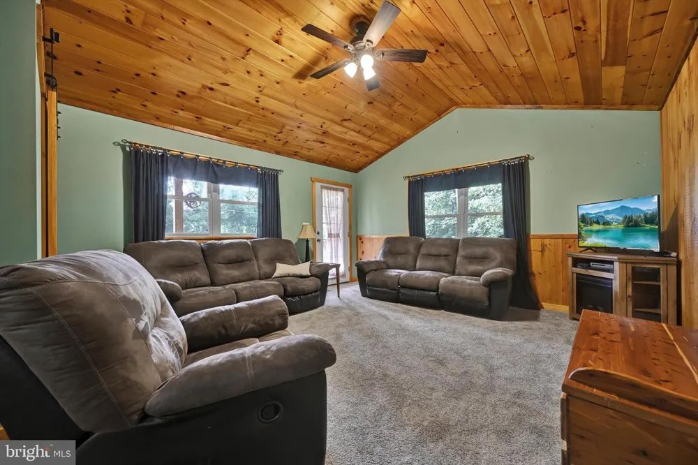86 BROWNS CHURCH ROAD Schuylkill Haven, PA 17972