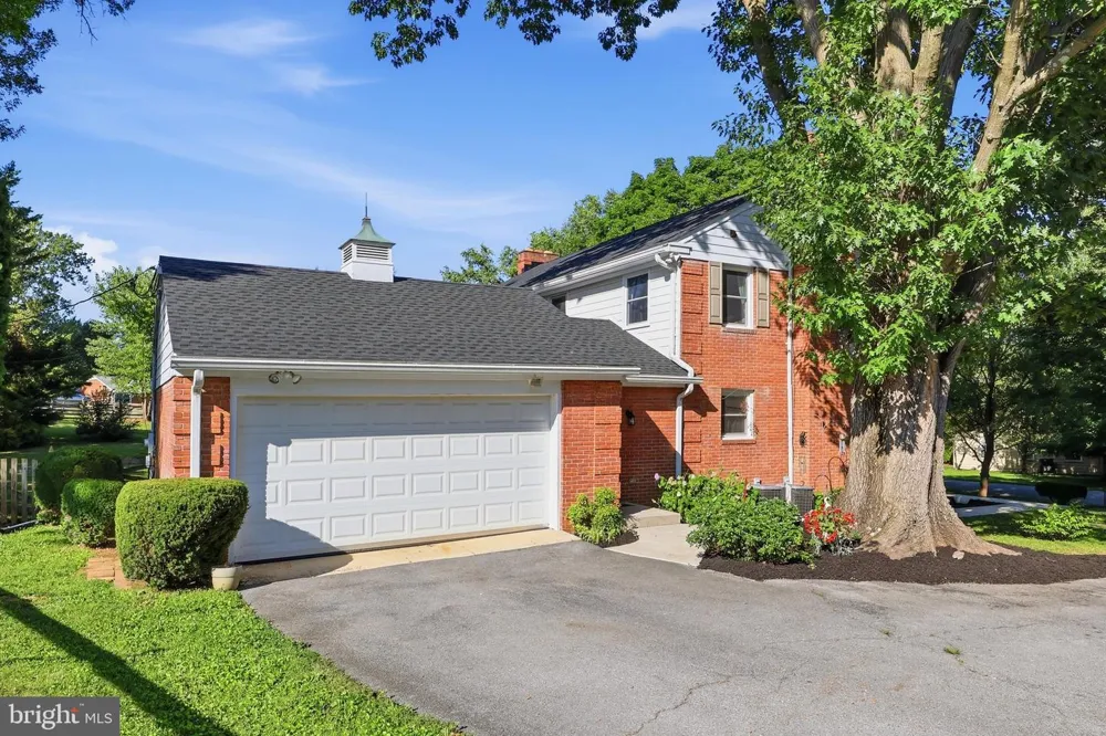13306 FAIRGREEN CIRCLE Hagerstown, MD 21742