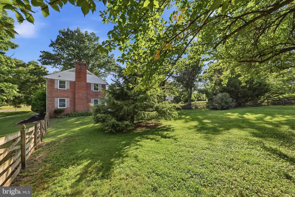 13306 FAIRGREEN CIRCLE Hagerstown, MD 21742