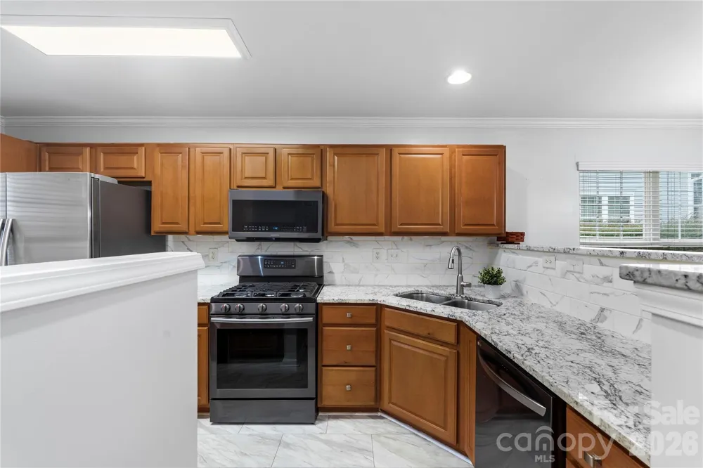 806 Rock Lake Glen Fort Mill, SC 29715