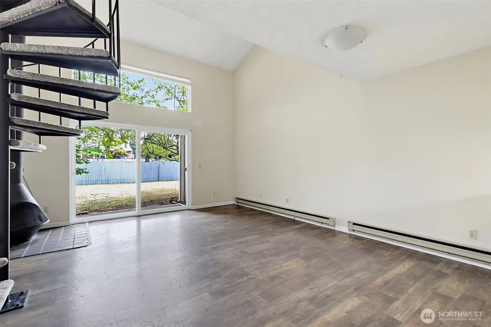 25209 108th Avenue SE #L1 Kent, WA 98030