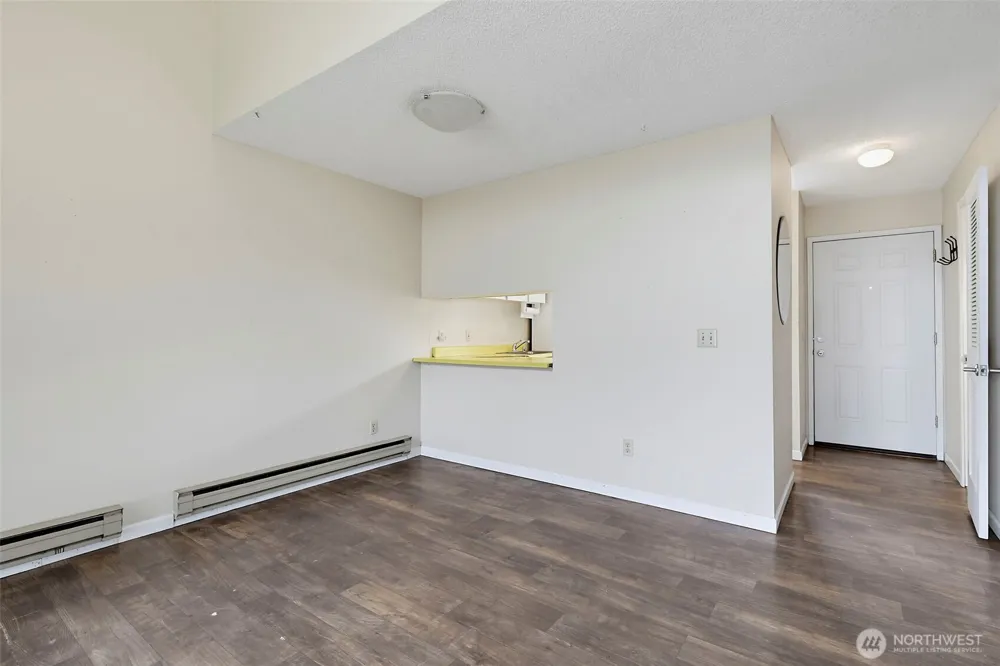 25209 108th Avenue SE #L1 Kent, WA 98030