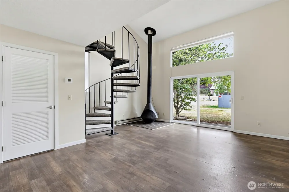 25209 108th Avenue SE #L1 Kent, WA 98030