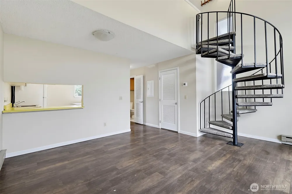 25209 108th Avenue SE #L1 Kent, WA 98030