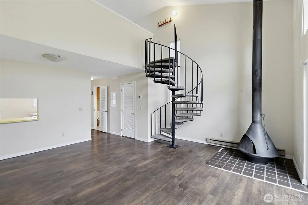 25209 108th Avenue SE #L1 Kent, WA 98030