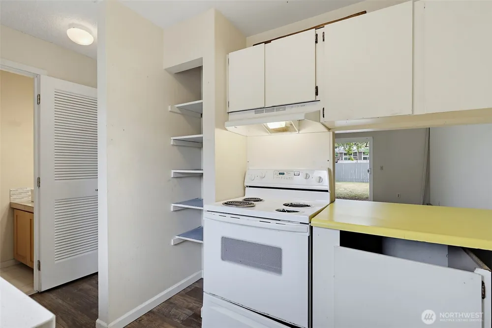 25209 108th Avenue SE #L1 Kent, WA 98030
