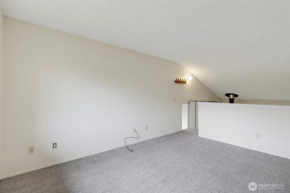 25209 108th Avenue SE #L1 Kent, WA 98030