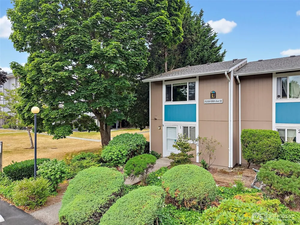25209 108th Avenue SE #L1 Kent, WA 98030