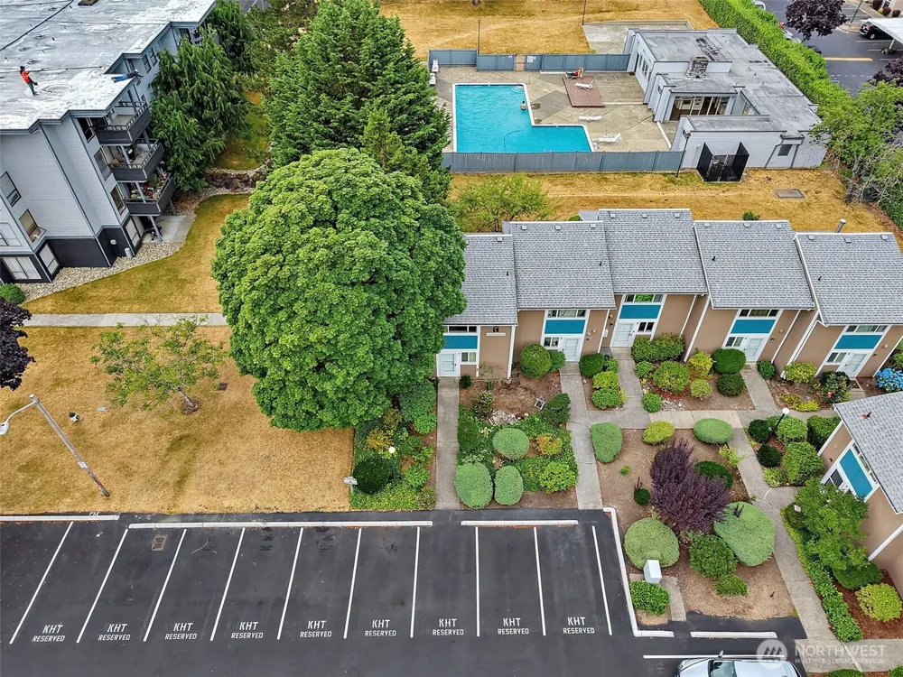 25209 108th Avenue SE #L1 Kent, WA 98030
