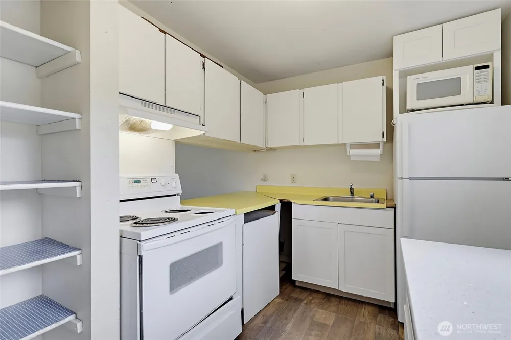 25209 108th Avenue SE #L1 Kent, WA 98030