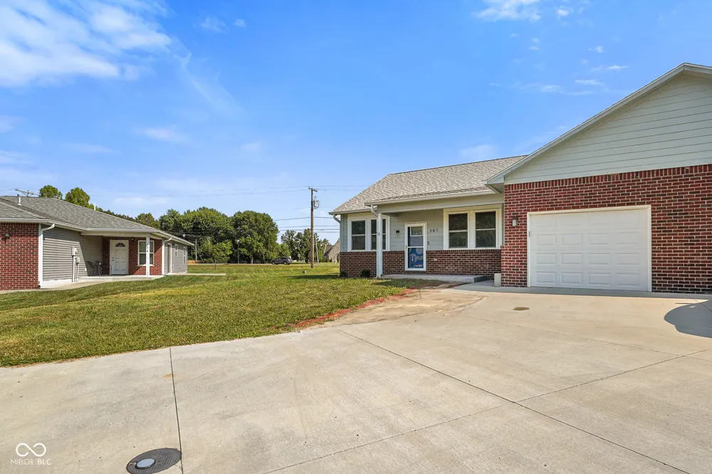 107 Weber Court Franklin, IN 46131