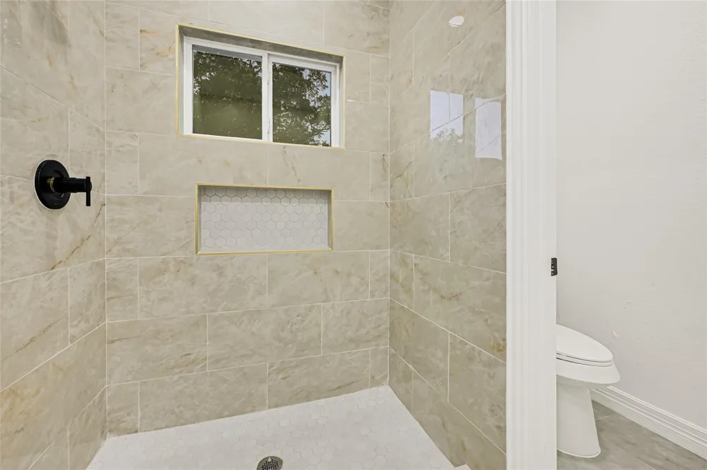 313 Avenue B South Houston, TX 77587
