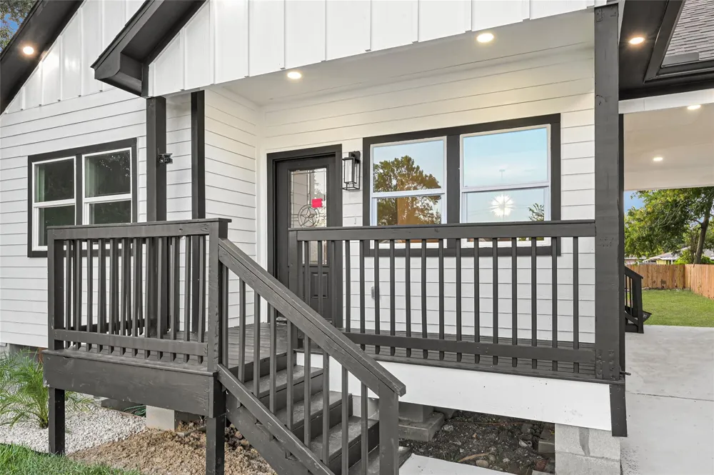 313 Avenue B South Houston, TX 77587