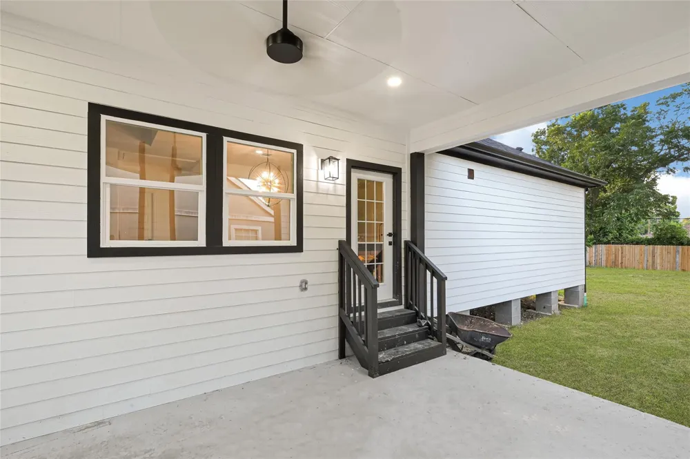 313 Avenue B South Houston, TX 77587