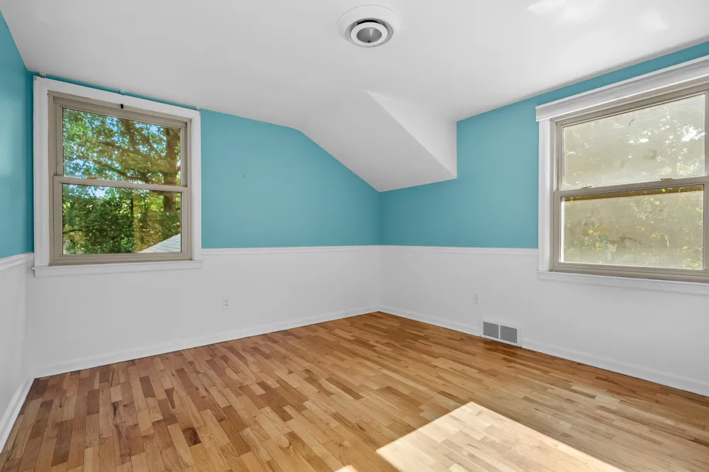 907 East Street Three Rivers, MI 49093