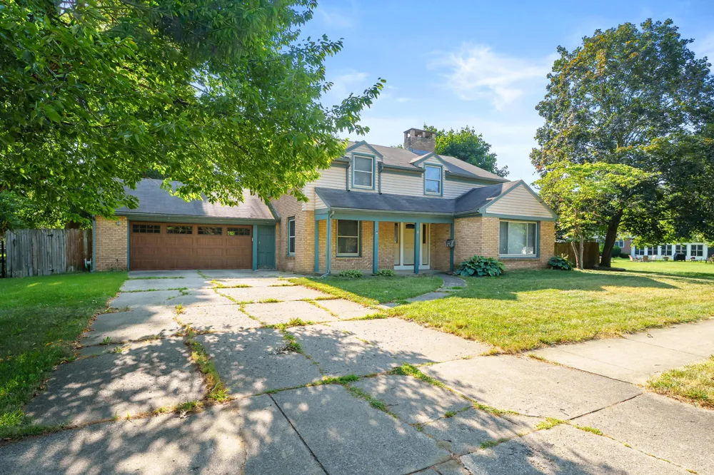 907 East Street Three Rivers, MI 49093