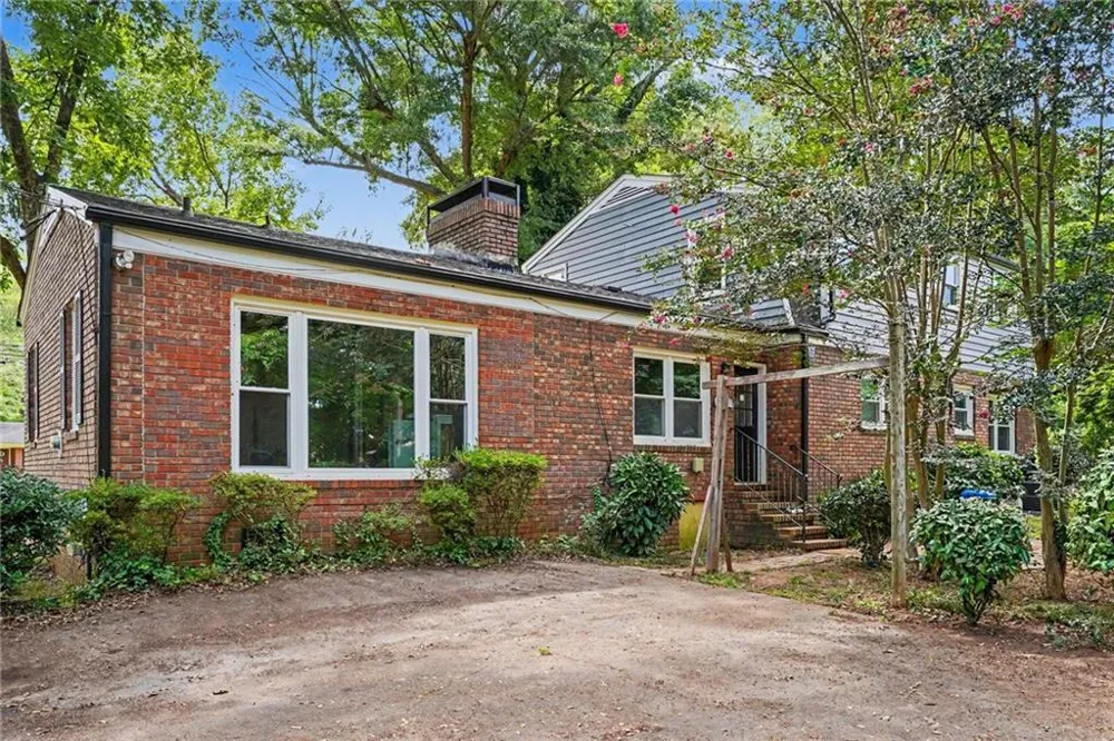 1019 E College Street Griffin, GA 30224