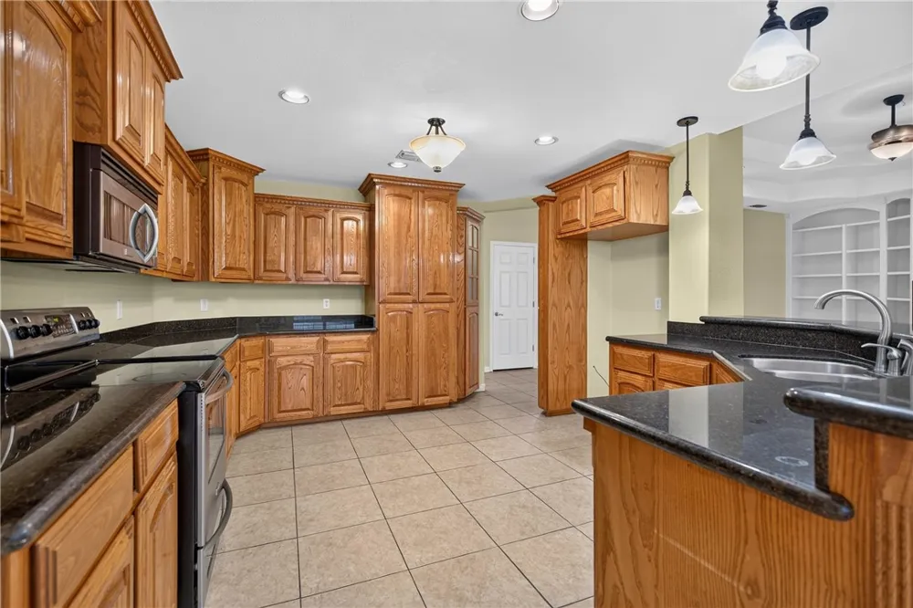 2005 Fm-1717 Kingsville, TX 78363