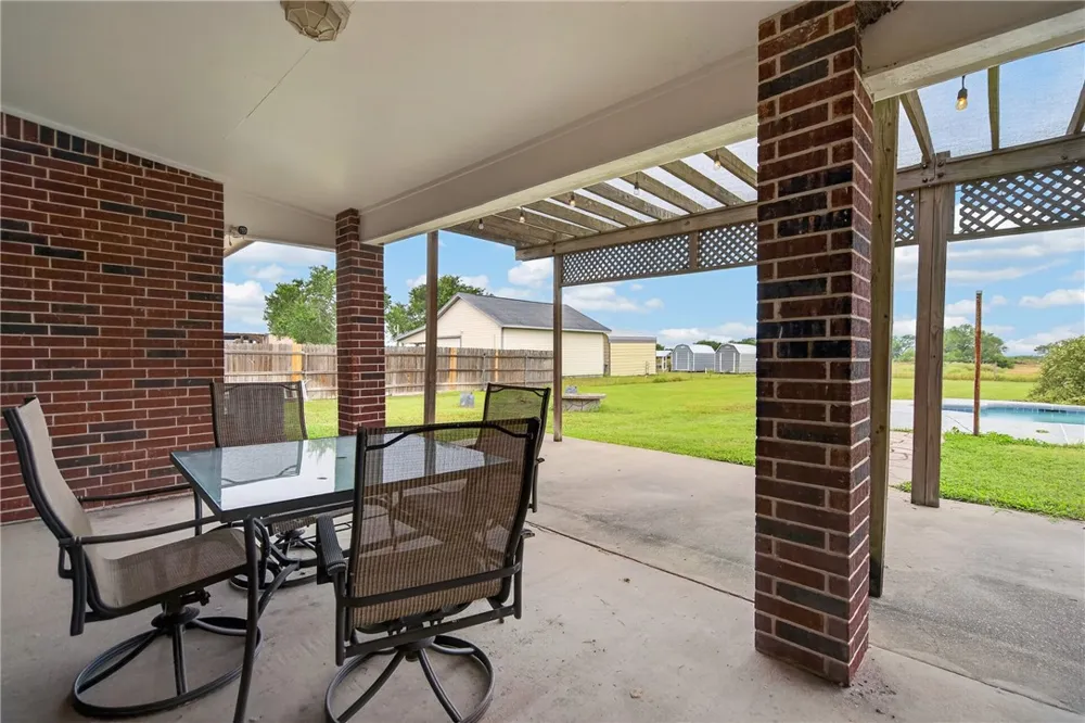 2005 Fm-1717 Kingsville, TX 78363