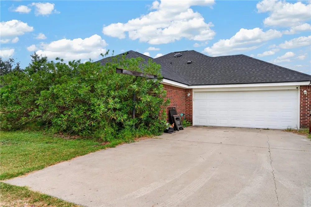 2005 Fm-1717 Kingsville, TX 78363