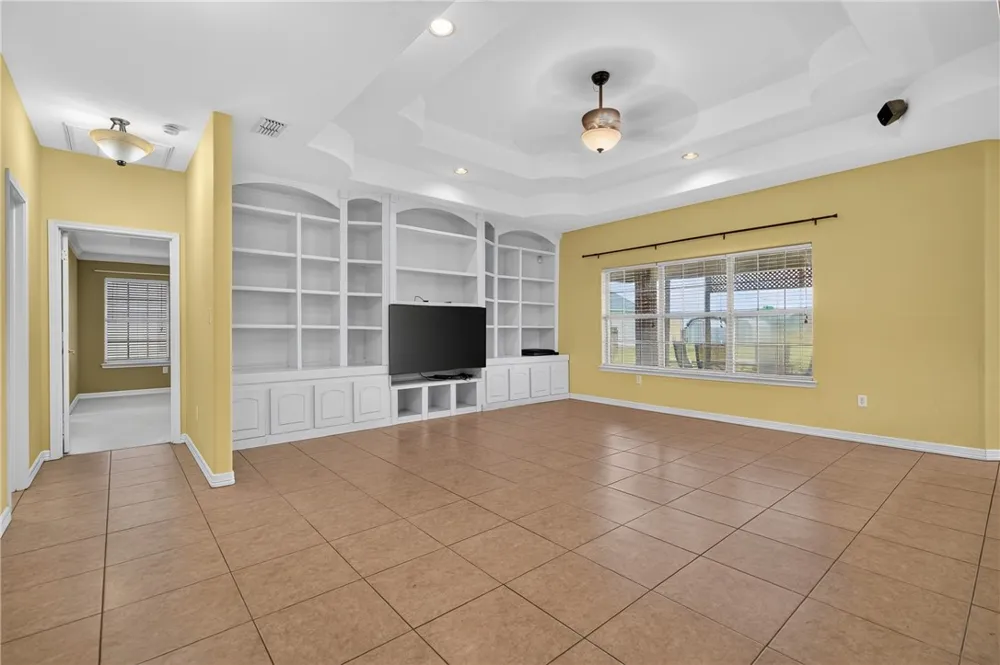 2005 Fm-1717 Kingsville, TX 78363