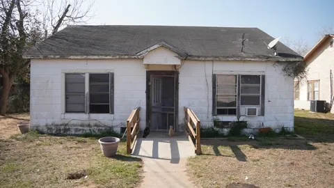 307 Maria Street