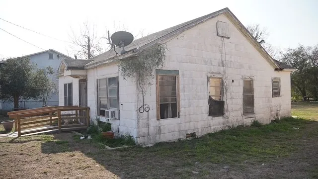 307 Maria Street Hebbronville, TX 78361