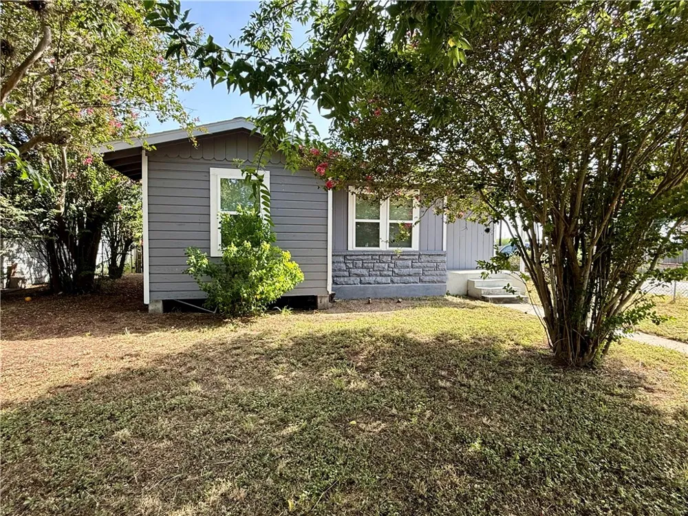 1002 Vernon Drive Corpus Christi, TX 78407