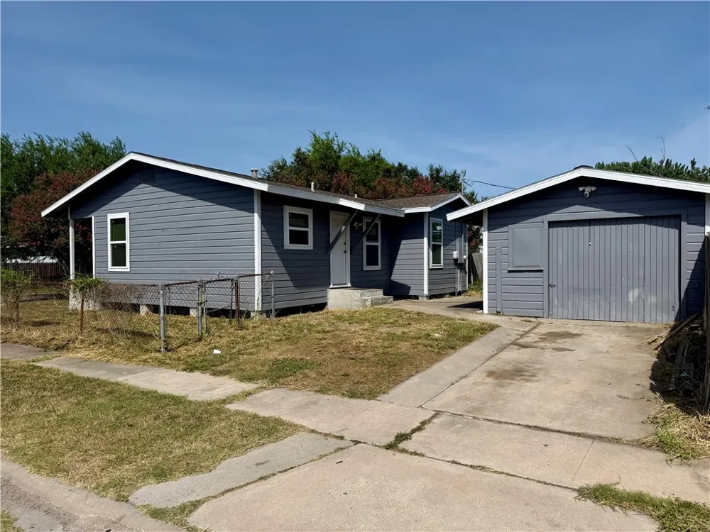 1002 Vernon Drive Corpus Christi, TX 78407