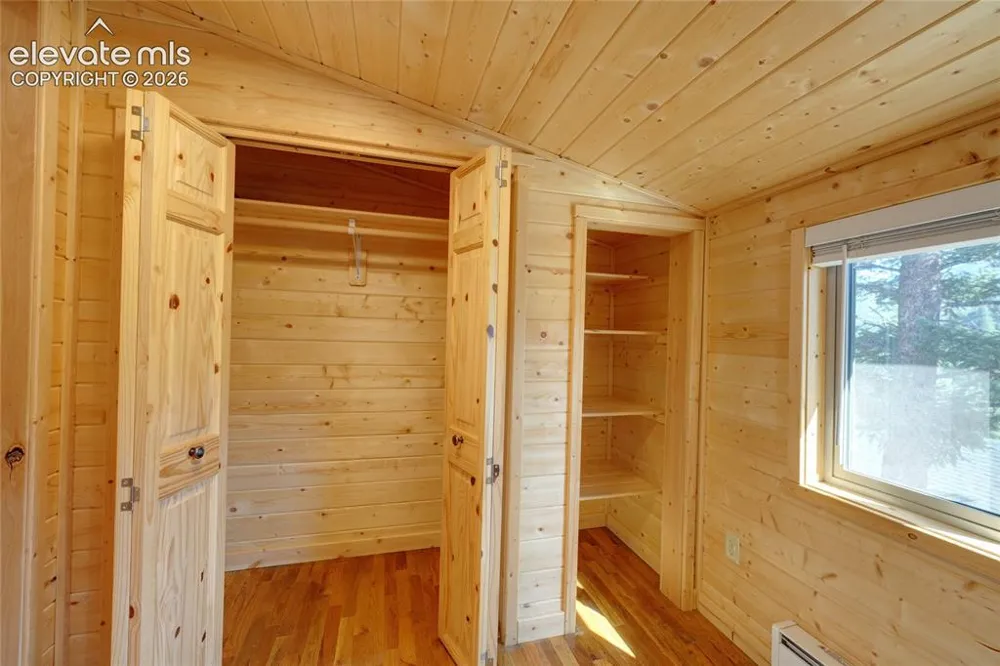 6865 Howard Street Green Mountain Falls, CO 80819