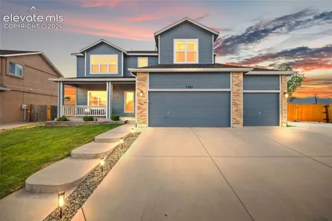 7387 Middle Bay Way