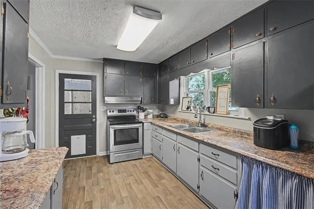 3 Hammond Drive SW Plainville, GA 30733