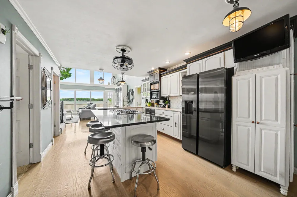 19722 Crescent Beach Road Three Rivers, MI 49093