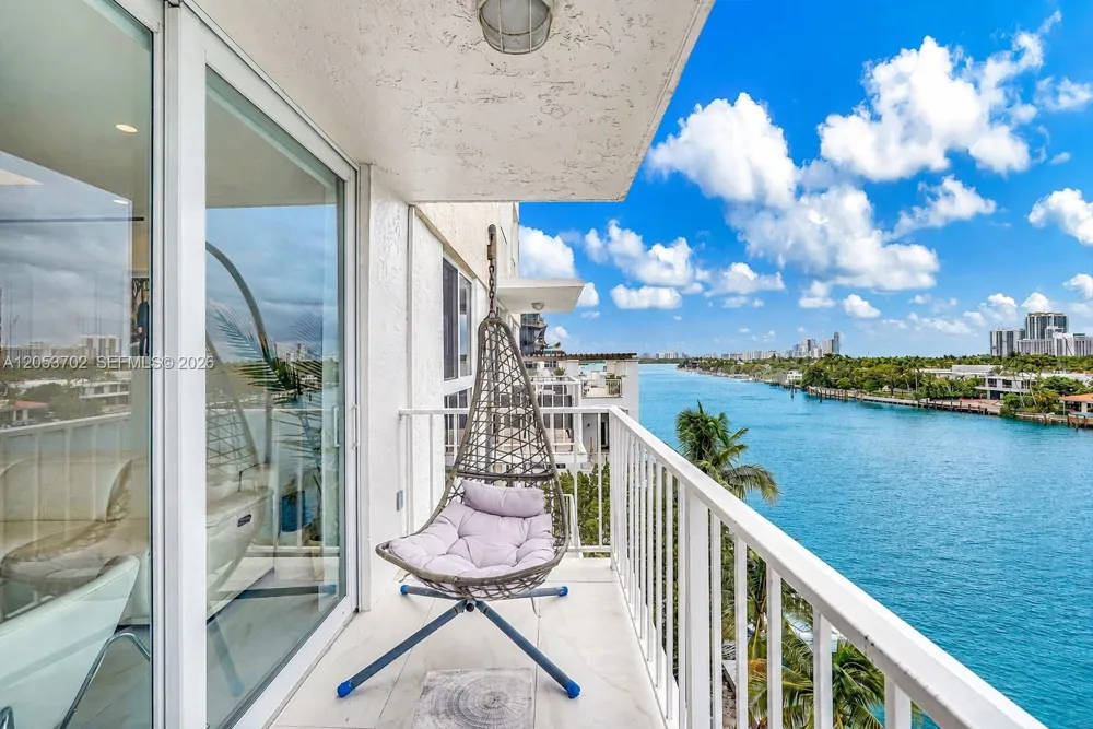 9721 E Bay Harbor Dr #6D Bay Harbor Islands, FL 33154