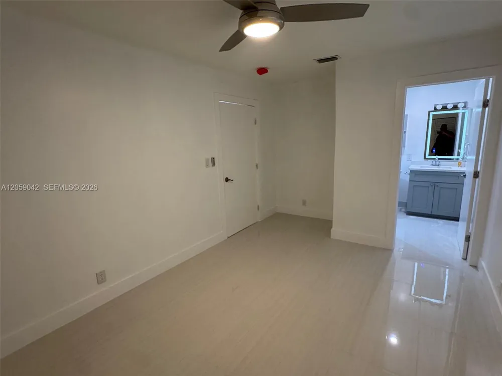 105 NE 30th Ct #105 Wilton Manors, FL 33334