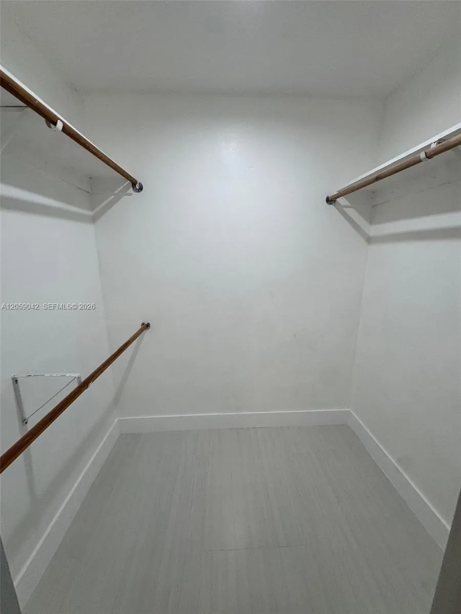 105 NE 30th Ct #105 Wilton Manors, FL 33334