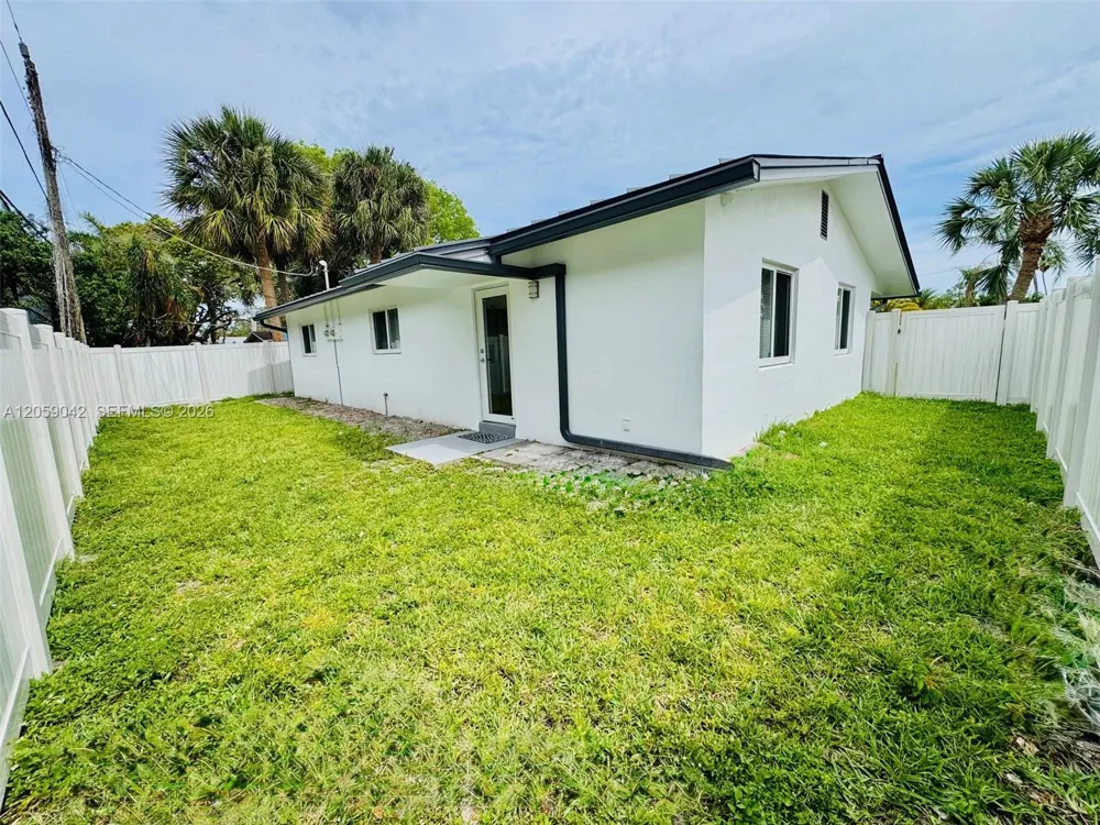 105 NE 30th Ct #105 Wilton Manors, FL 33334
