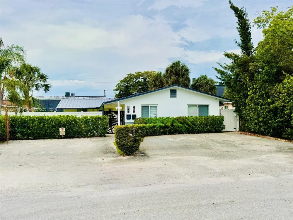 105 NE 30th Ct #105 Wilton Manors, FL 33334