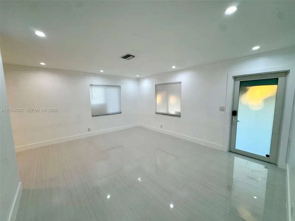 105 NE 30th Ct #105 Wilton Manors, FL 33334