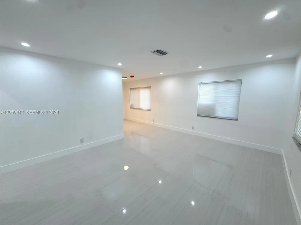 105 NE 30th Ct #105 Wilton Manors, FL 33334
