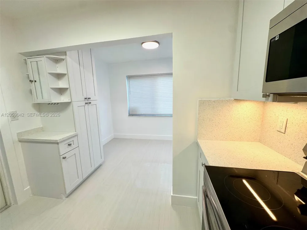105 NE 30th Ct #105 Wilton Manors, FL 33334